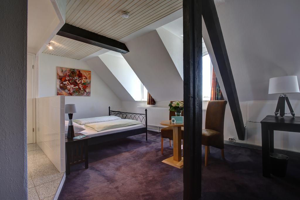 Trip Inn Hotel Blankenburg Karlsruhe Exteriör bild